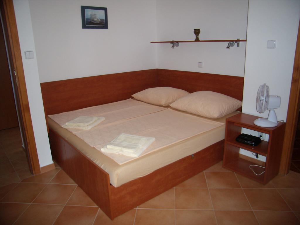 Apartments Sunce برنا الغرفة الصورة