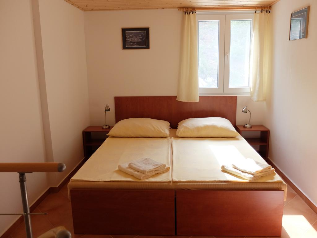 Apartments Sunce برنا الغرفة الصورة